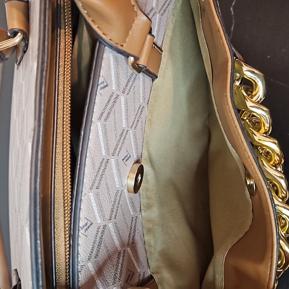 Adrienne Vitadini satchel purse - Picture 15 of 16